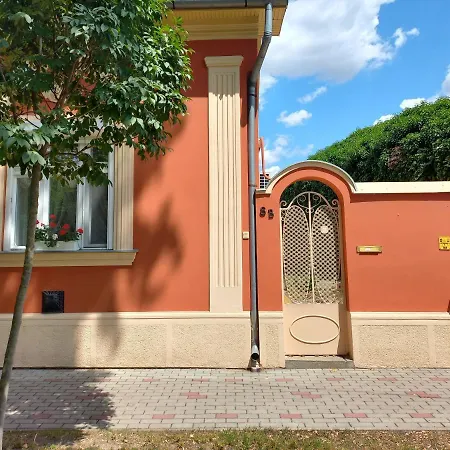 Szent István Wellness Panzió 3*