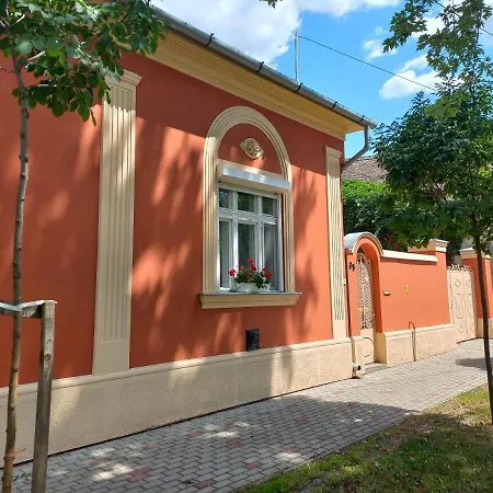 Szent István Wellness Panzió 3*