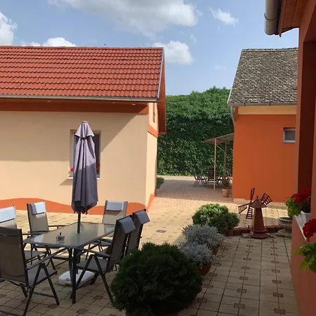 Bed and breakfast Szent István Wellness Panzió