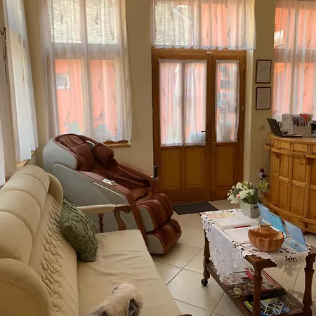 Szent István Wellness Panzió Bed and breakfast Makó