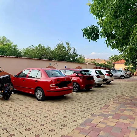 Bed and breakfast Szent István Wellness Panzió 3*