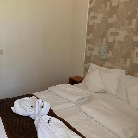 Szent István Wellness Panzió Bed and breakfast