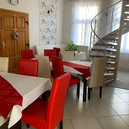 Nocleg ze śniadaniem Szent Istvan Wellness Panzio 3*