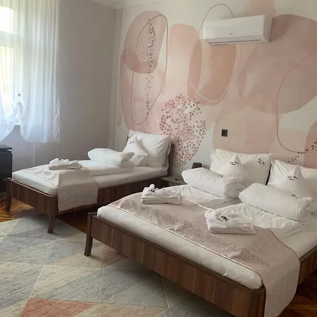 Bed & Breakfast Szent Istvan Wellness Panzio Mako