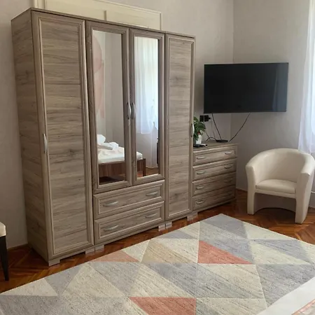 Szent Istvan Wellness Panzio Bed & Breakfast