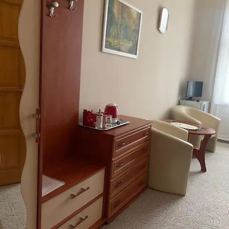 Szent István Wellness Panzió Bed and breakfast 3*