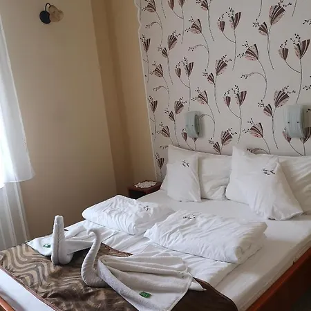 Szent Istvan Wellness Panzio לינה וארוחת בוקר