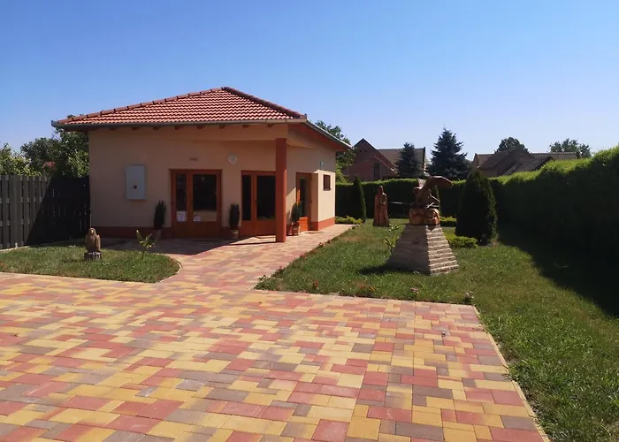 Szent Istvan Wellness Panzio B&B