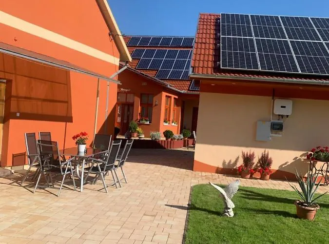 Szent Istvan Wellness Panzio 3* Makó