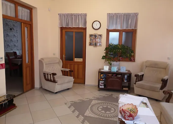 לינה וארוחת בוקר Szent Istvan Wellness Panzio 3*